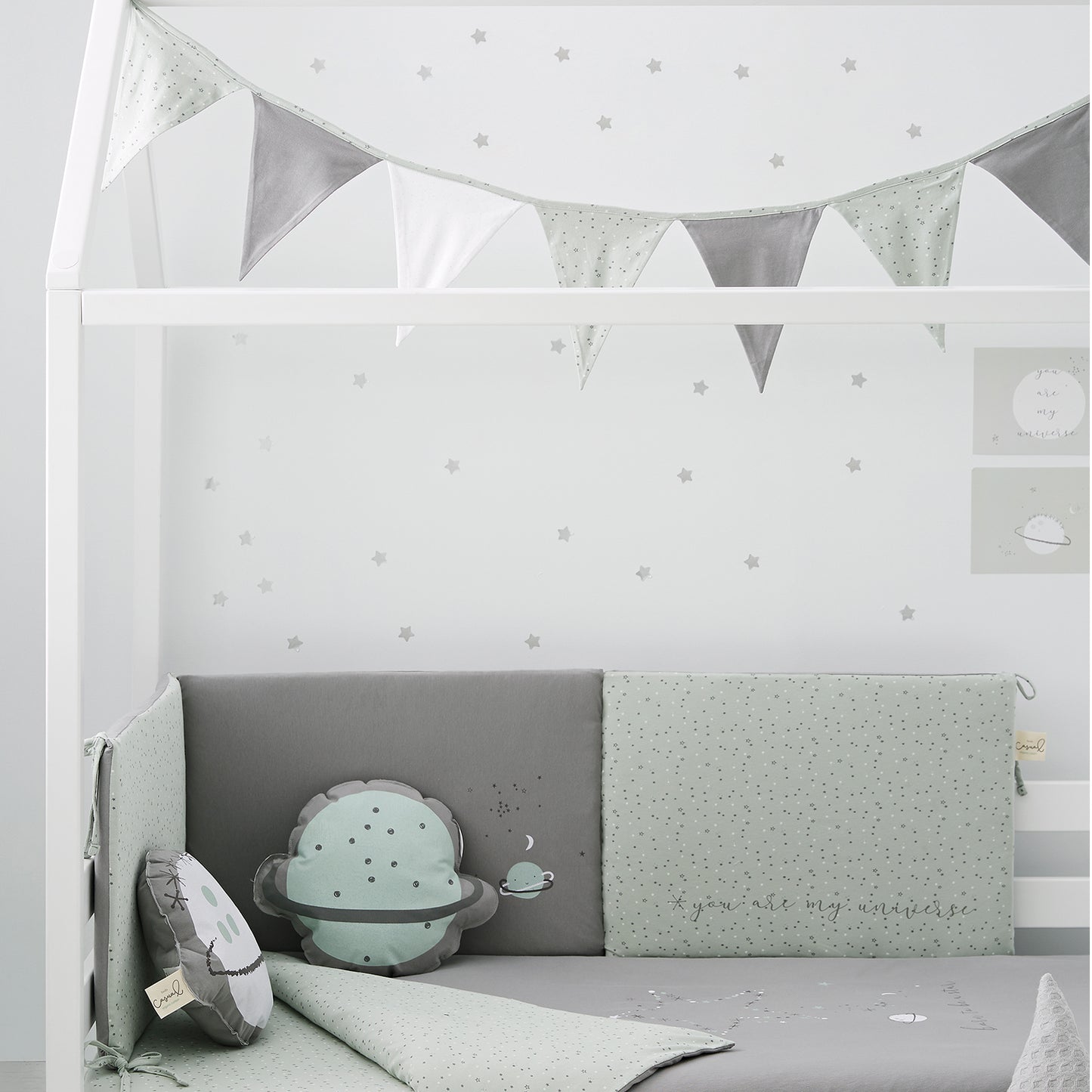 Guirnalda decorativa banderines Planet Verde 220 4