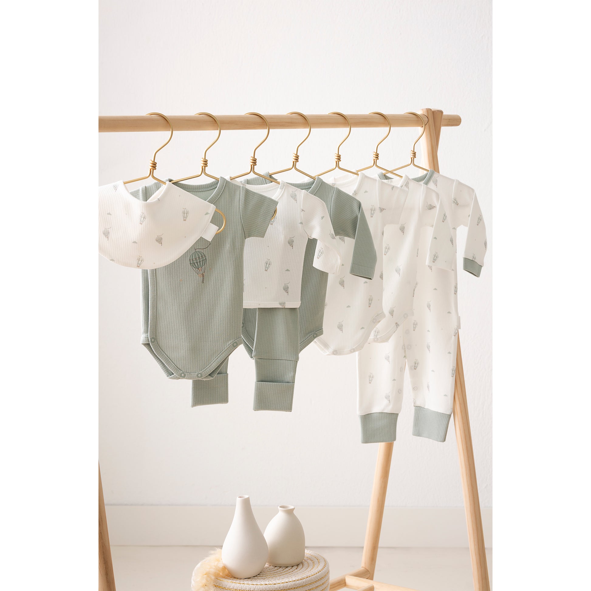 Conjunto jubon y polaina Blue Sky Blanco Verde 1-3 Meses